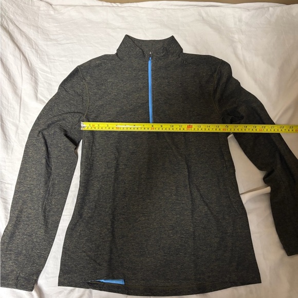 lululemon athletica Men's Green/Black Zip-Up Sweater with Sky Blue Details - Picture 2 of 4